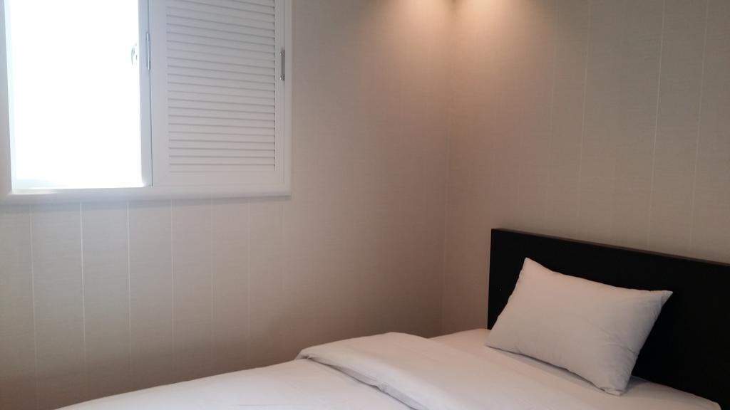New Suwon Hotel Room photo