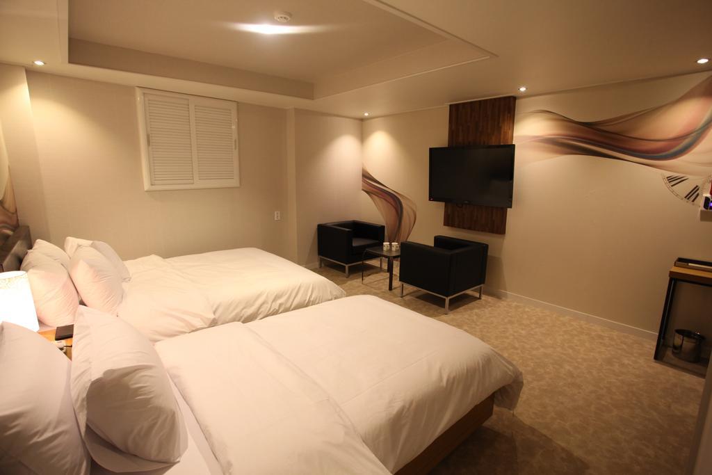 New Suwon Hotel Room photo