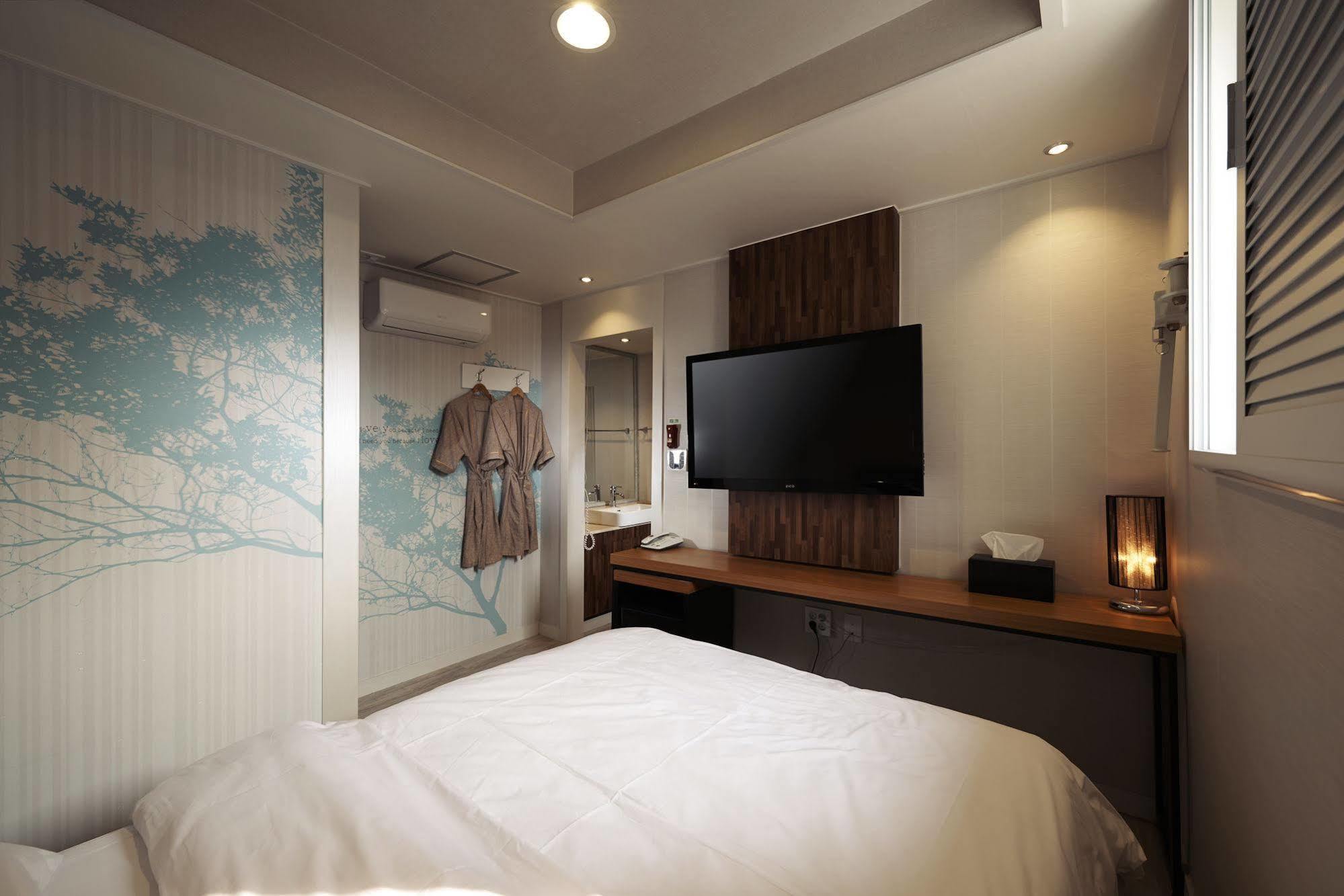 New Suwon Hotel Exterior photo